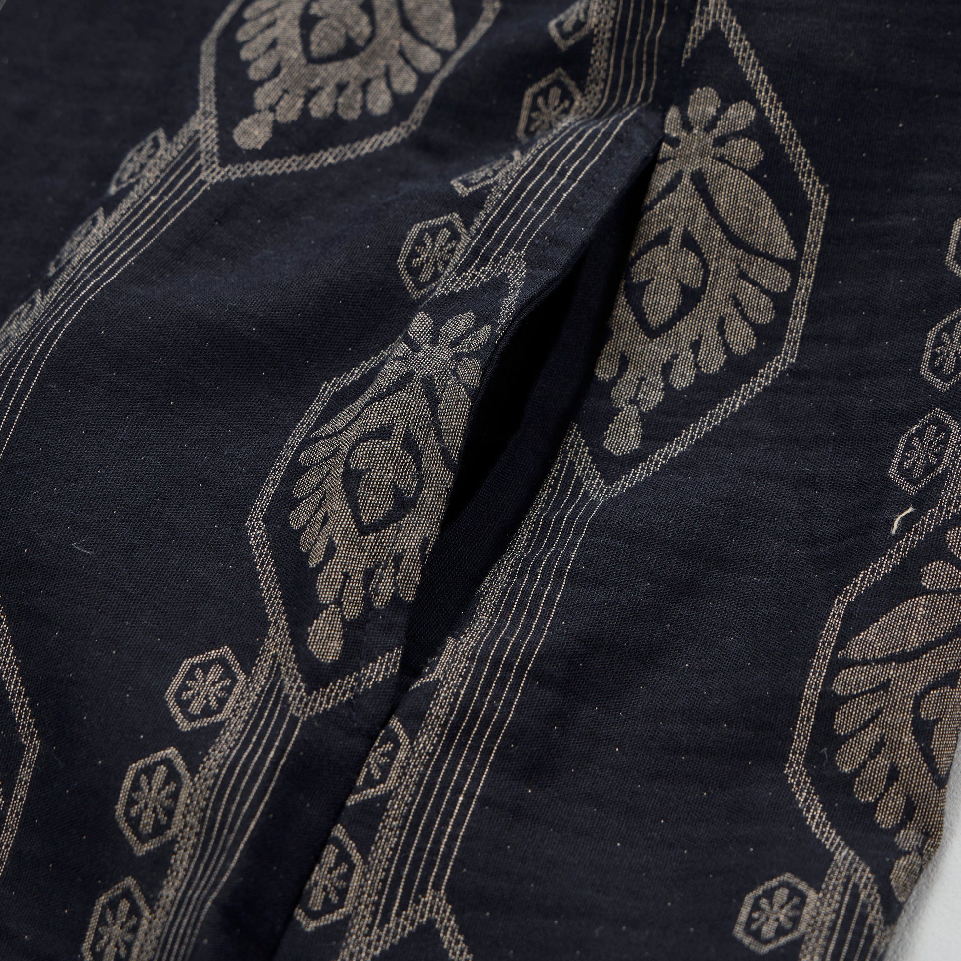 Camicia da notte vintage in cotone blu navy con motivo geometrico - image 6
