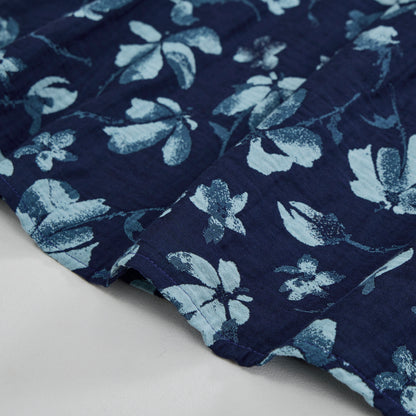 Completo da casa in cotone blu navy con canotta e stampa floreale in stile retrò. - image 5