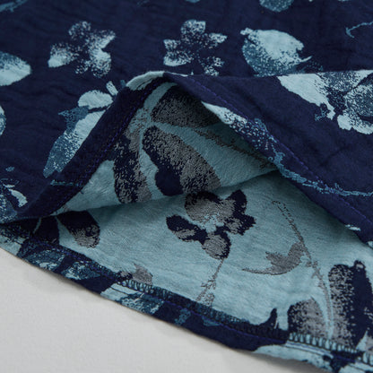 Completo da casa in cotone blu navy con canotta e stampa floreale in stile retrò. - image 4