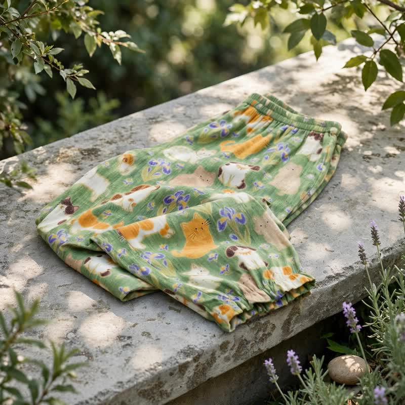 Pantaloni harem da casa con stampa di gatto verde - image 1