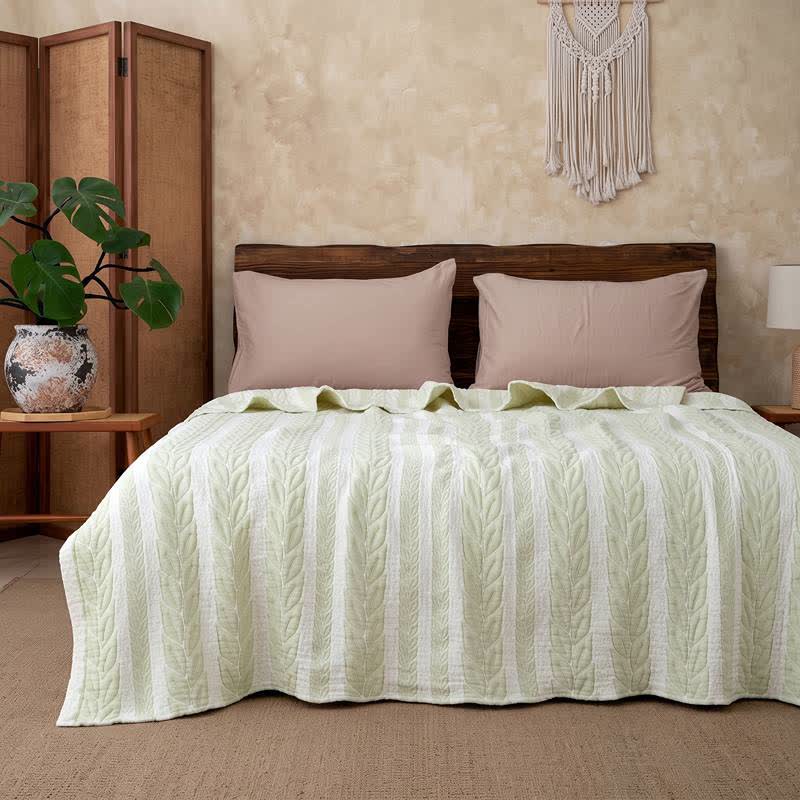 Trapunta in cotone con motivo a foglie scandinave - image 1