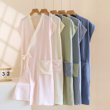 Kimono avvolgente minimalista in cotone per la casa - image 0