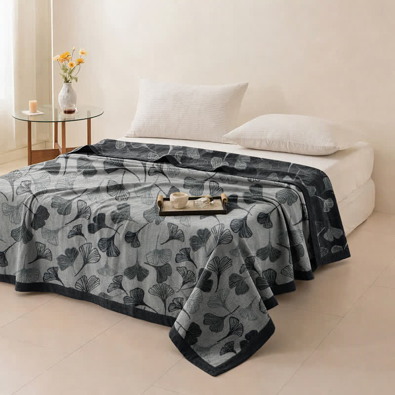 Coperta in cotone con foglie di ginkgo grigio-nere - image 5