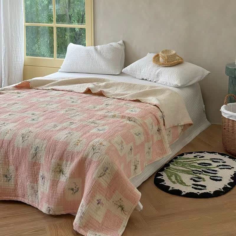 Copriletto trapuntato in cotone Cottage Bloom - image 2