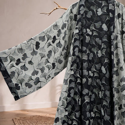 Kimono in cotone con foglie di ginkgo bianche e nere - image 8