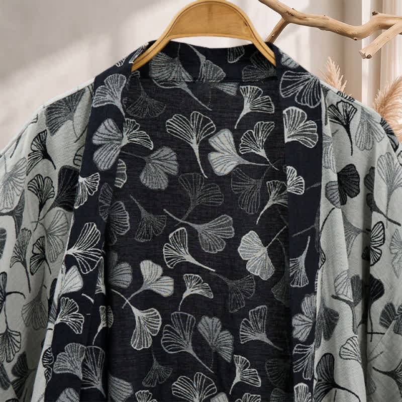 Kimono in cotone con foglie di ginkgo bianche e nere - image 7