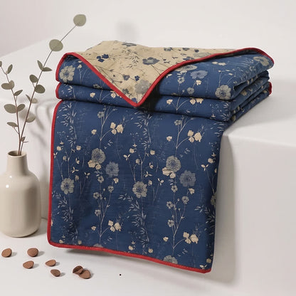 Trapunta reversibile blu a fantasia floreale in stile cottage - image 3