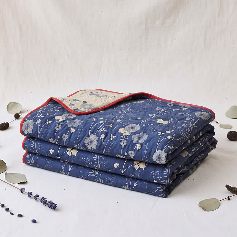 Trapunta reversibile blu a fantasia floreale in stile cottage - image 4
