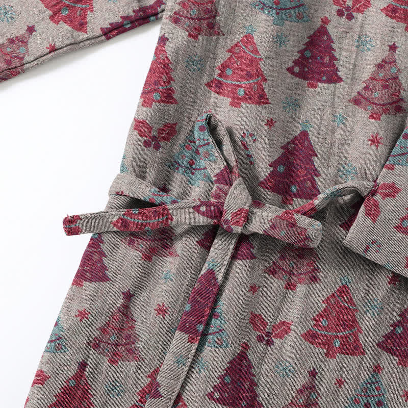 Completo da casa in cotone con kimono e stampa albero di Natale. - image 29