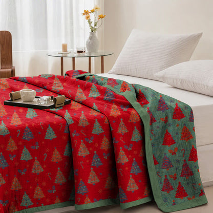 Coperta festiva in garza di cotone con motivo albero di Natale - image 2