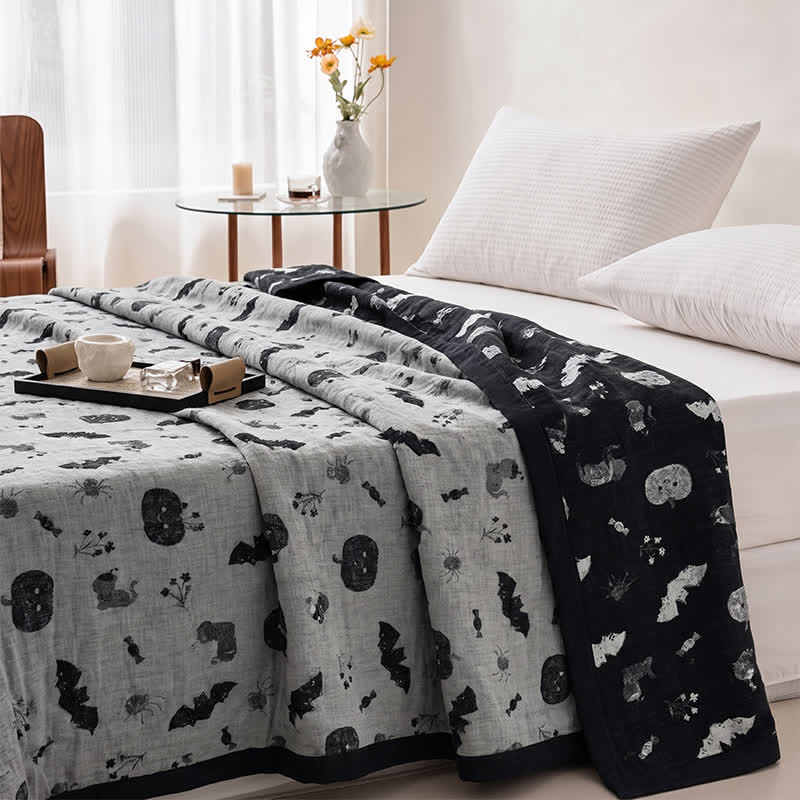 Simpatica coperta reversibile in cotone con motivo zucca e pipistrello di Halloween. - image 7