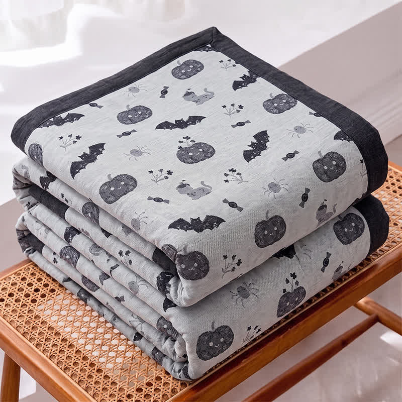Simpatica coperta reversibile in cotone con motivo zucca e pipistrello di Halloween. - image 6