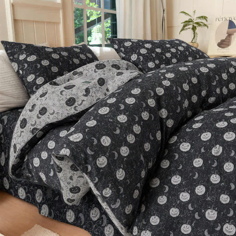 Set di biancheria da letto in cotone a 4 pezzi con motivo zucca e luna di Halloween. - Nero - Set di biancheria da letto (4 pezzi) - Matrimoniale Grande - image 0