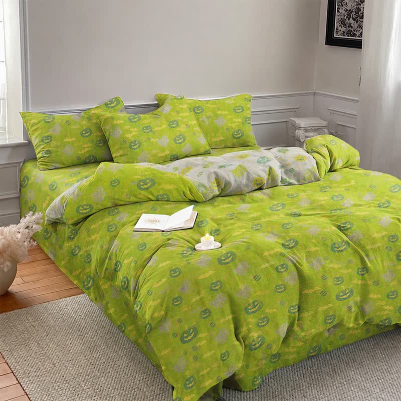 Set di biancheria da letto in cotone a 4 pezzi con motivo zucca e fantasmi multicolore. - image 9