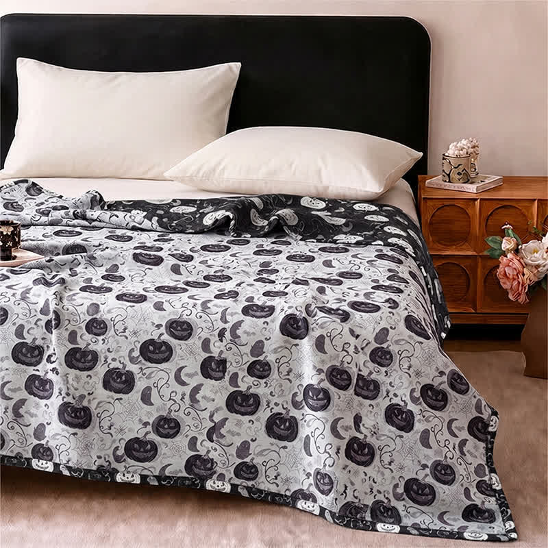 Coperta reversibile in cotone con motivo zucca e fantasma di Halloween - image 8