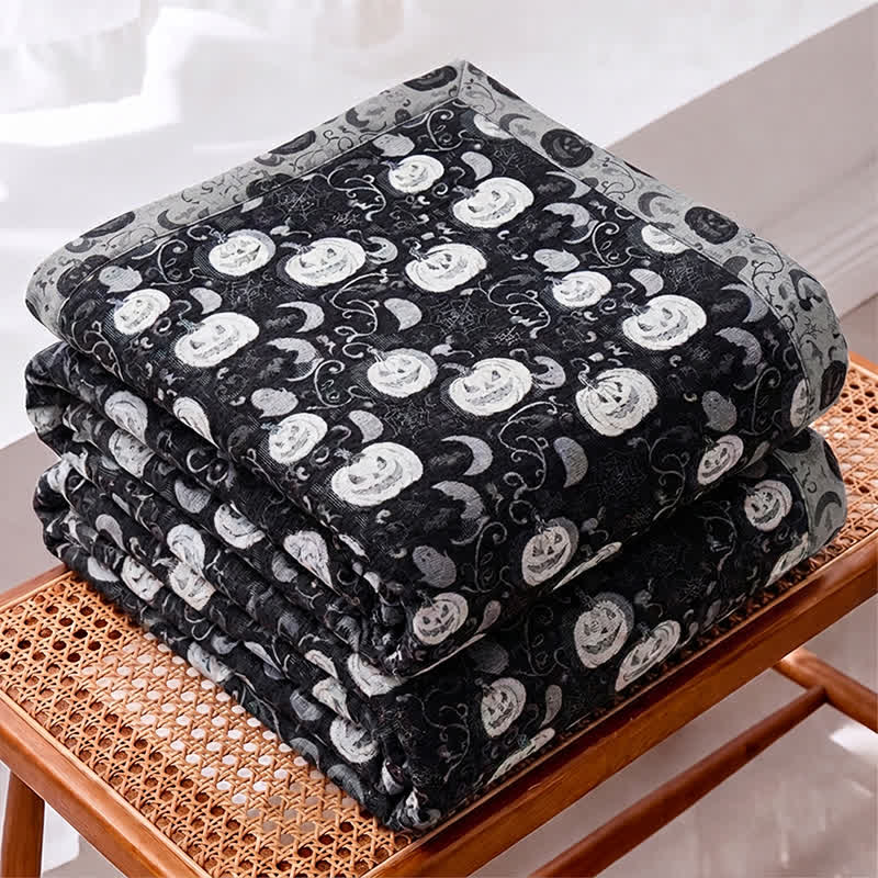 Coperta reversibile in cotone con motivo zucca e fantasma di Halloween - image 1
