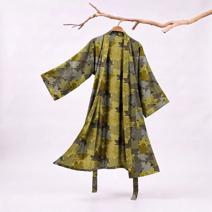 Kimono in cotone con motivo a foglie d'acero autunnali - Grigio e giallo - 2XL - image 17