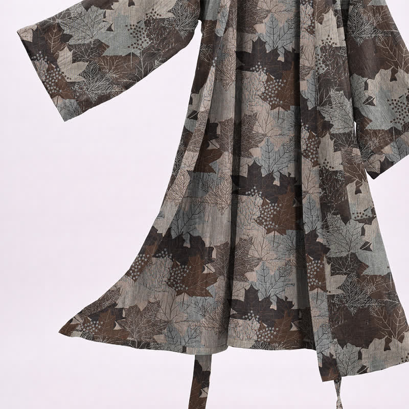 Kimono in cotone con motivo a foglie d'acero autunnali - image 39