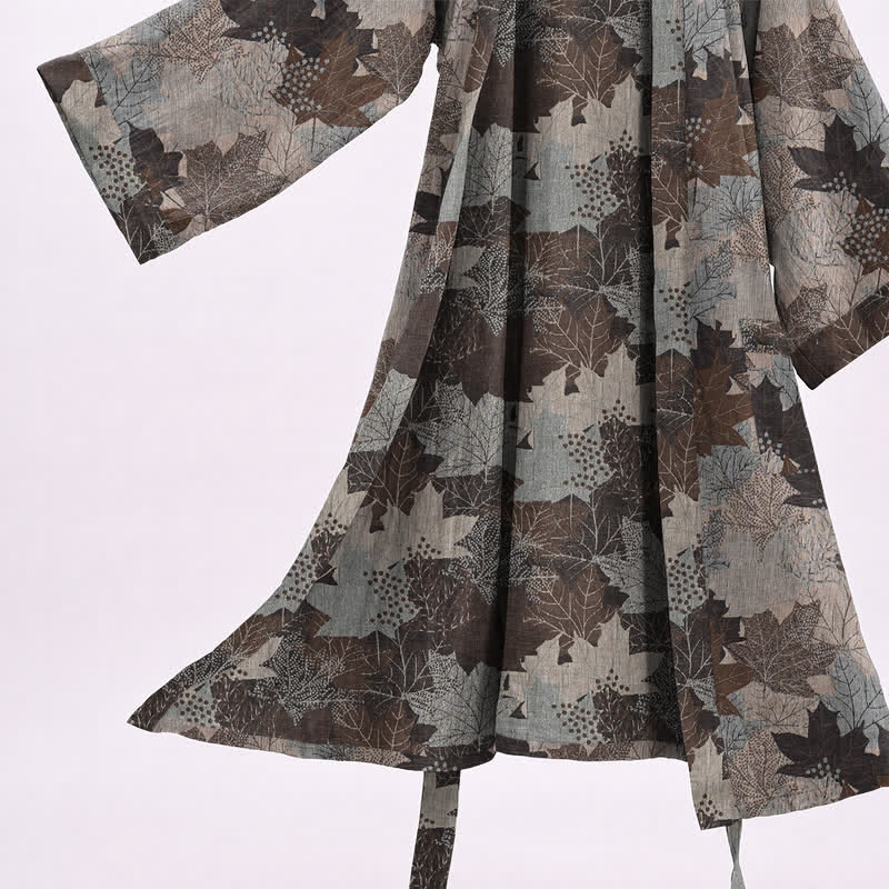 Kimono in cotone con motivo a foglie d'acero autunnali - image 45