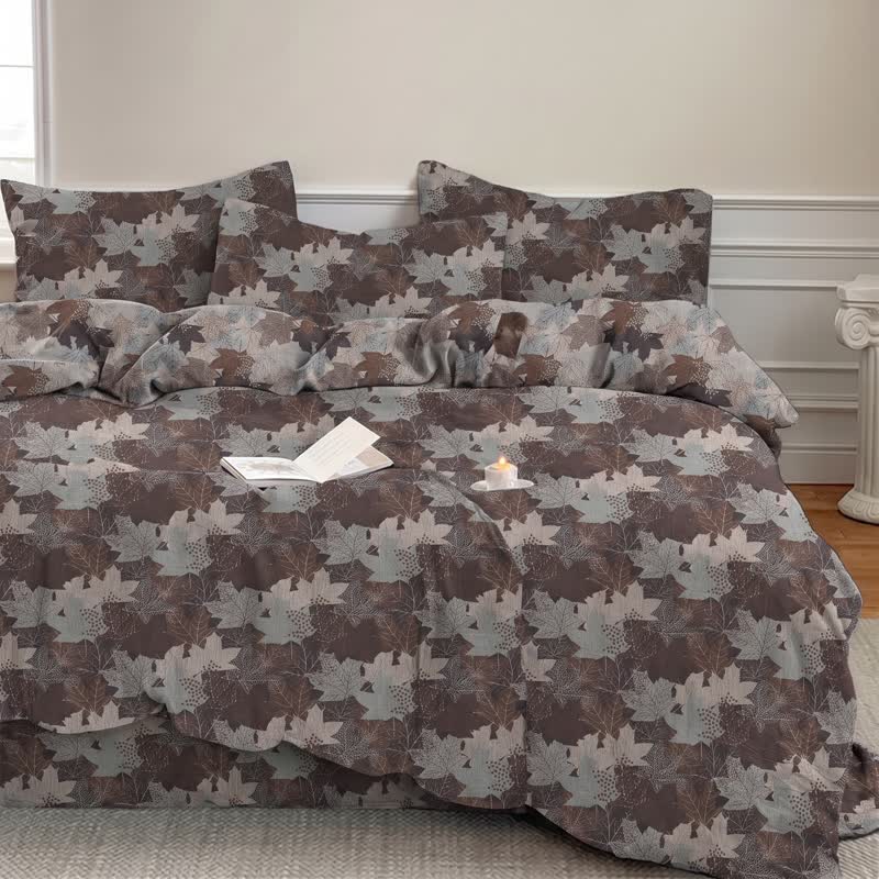 Set di biancheria da letto con copripiumino in cotone con motivo a foglie d'acero colorate. - image 22