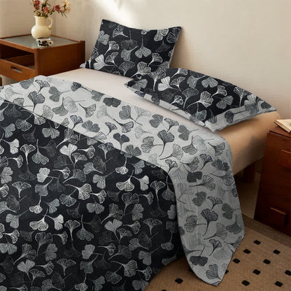Set di biancheria da letto reversibile in cotone con motivo vintage a foglie di ginkgo nero - image 1