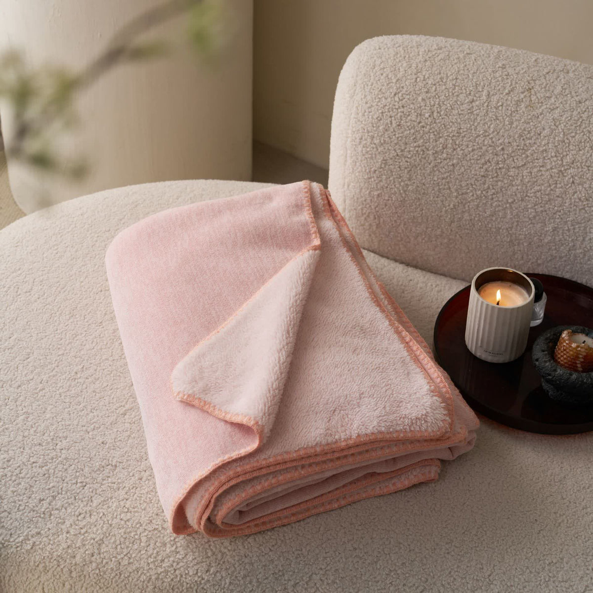 Coperta minimalista in pile sherpa a doppia faccia - image 16