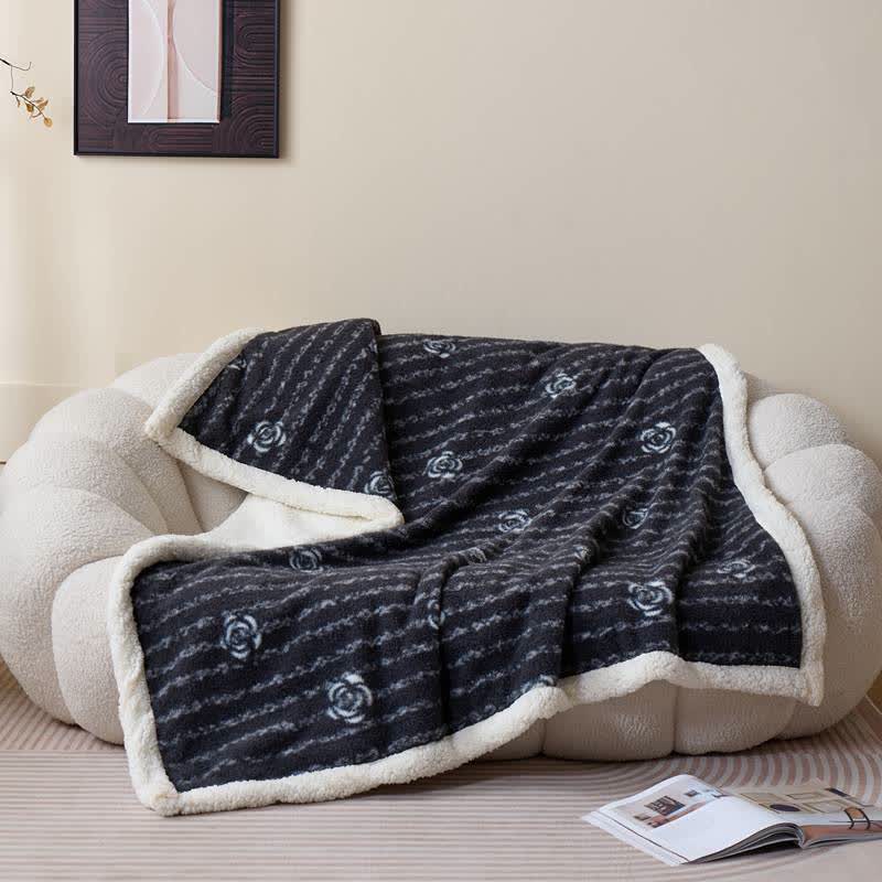 Coperta in peluche vintage con motivo floreale - image 1
