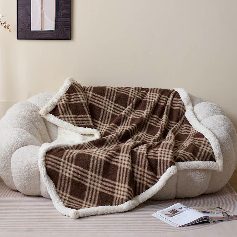 Coperta in morbido pile con motivo a quadri - image 1