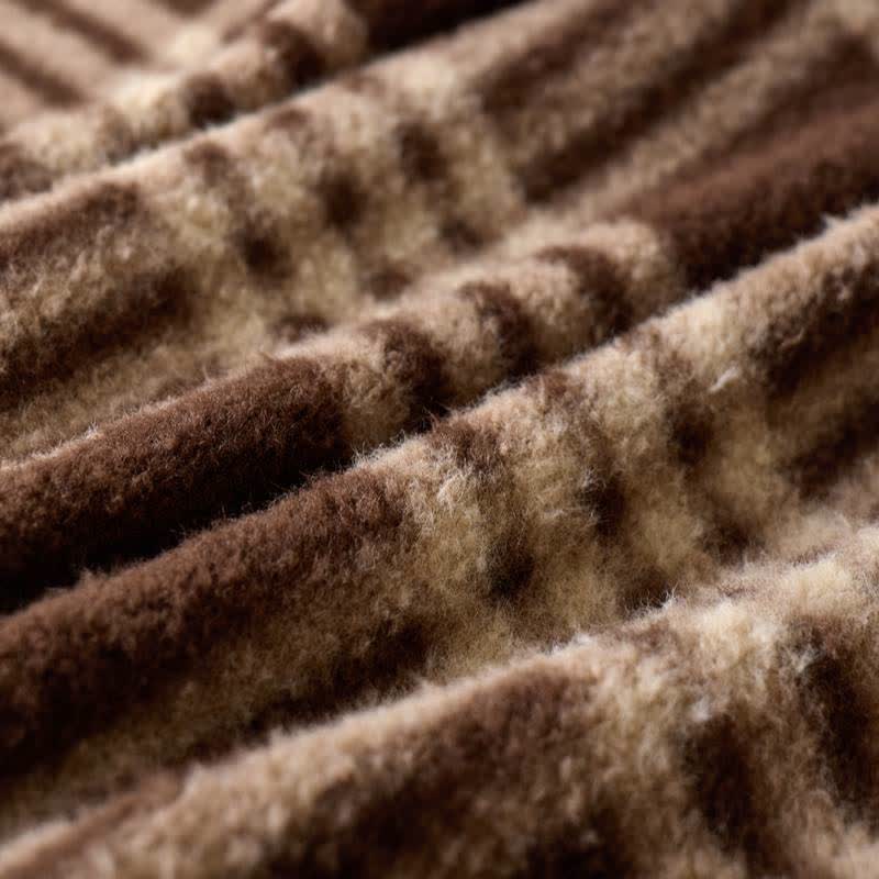 Coperta in morbido pile con motivo a quadri - image 9