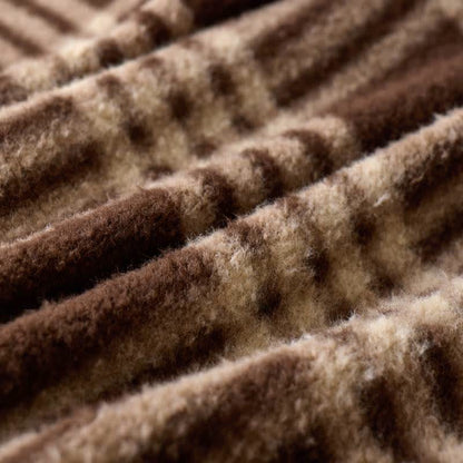 Coperta in morbido pile con motivo a quadri - image 9