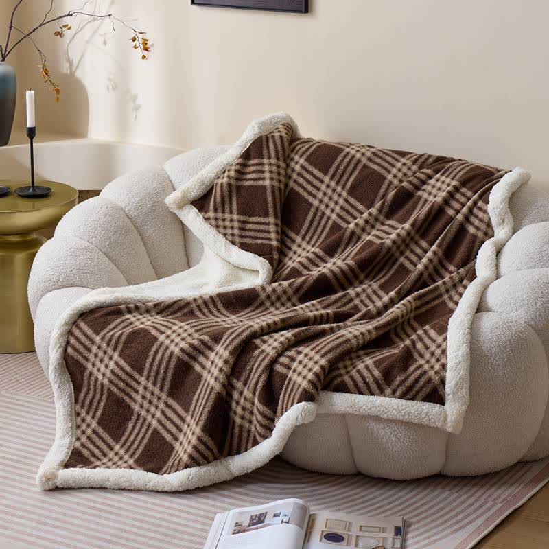 Coperta in morbido pile con motivo a quadri - image 2