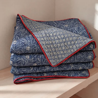 Trapunta reversibile in cotone con motivo floreale botanico - Blu - 2 federe - 50cm x 50cm x 37" - image 0