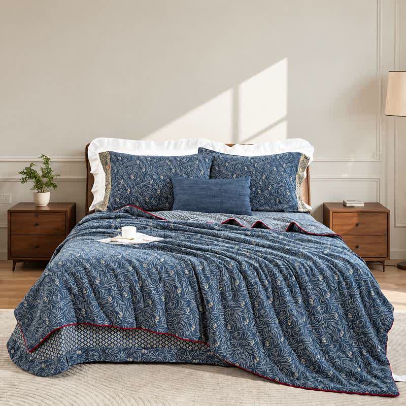 Trapunta reversibile in cotone con motivo floreale botanico - image 2
