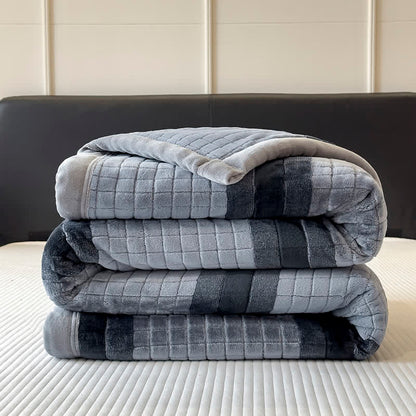 Morbida coperta con motivo a righe geometriche a griglia. - image 33