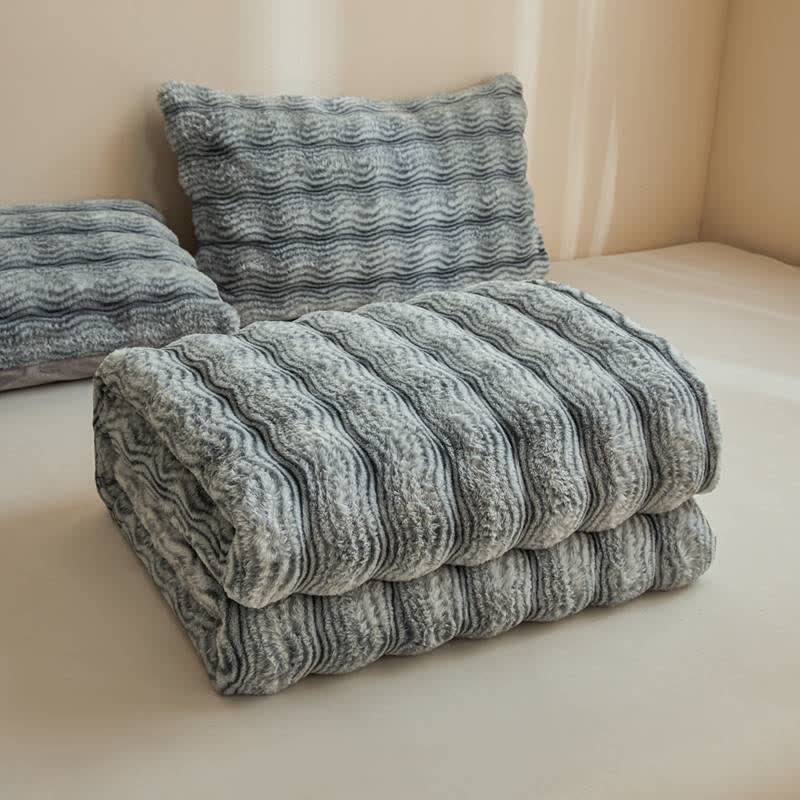 Morbida coperta ondulata e soffice in peluche - image 15