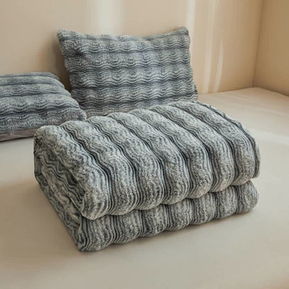 Morbida coperta ondulata e soffice in peluche - image 15
