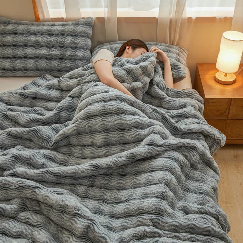 Morbida coperta ondulata e soffice in peluche - image 18