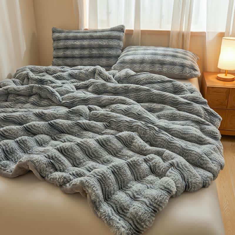 Morbida coperta ondulata e soffice in peluche - image 17