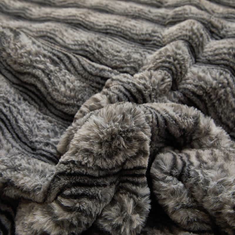 Morbida coperta ondulata e soffice in peluche - image 38