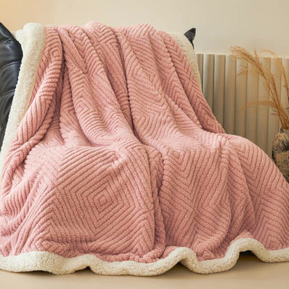 Coperta in sherpa con trama a rombi - image 20