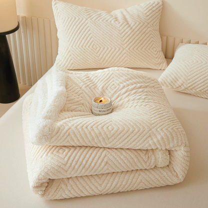 Coperta in sherpa con trama a rombi - image 41