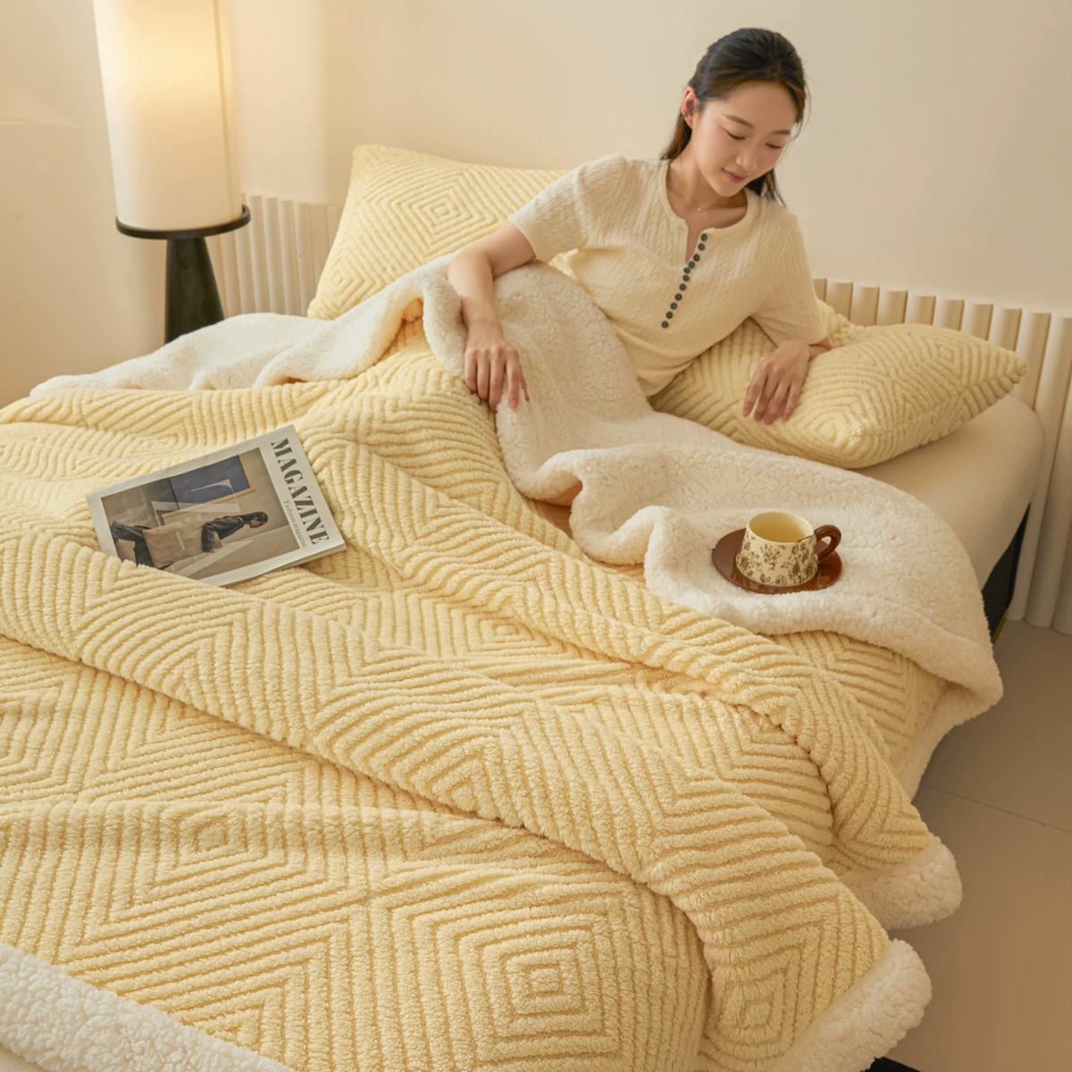 Coperta in sherpa con trama a rombi - image 45