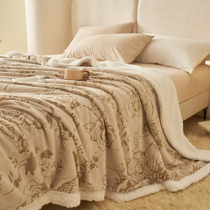 Coperta accogliente e romantica con rose rosa - image 12