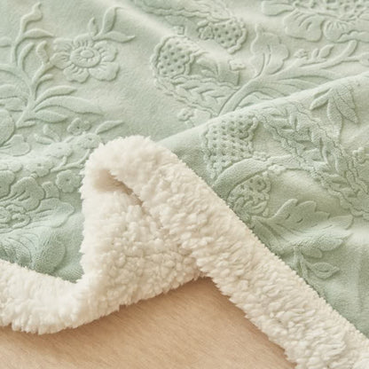Elegante coperta in pile con motivo floreale in rilievo - image 19
