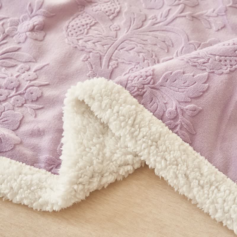 Elegante coperta in pile con motivo floreale in rilievo - image 29