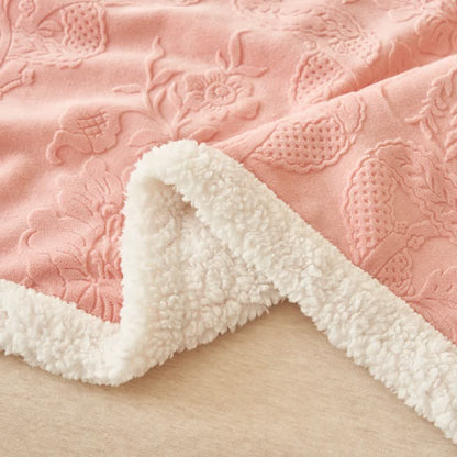 Elegante coperta in pile con motivo floreale in rilievo - image 39