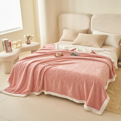 Elegante coperta in pile con motivo floreale in rilievo - image 34