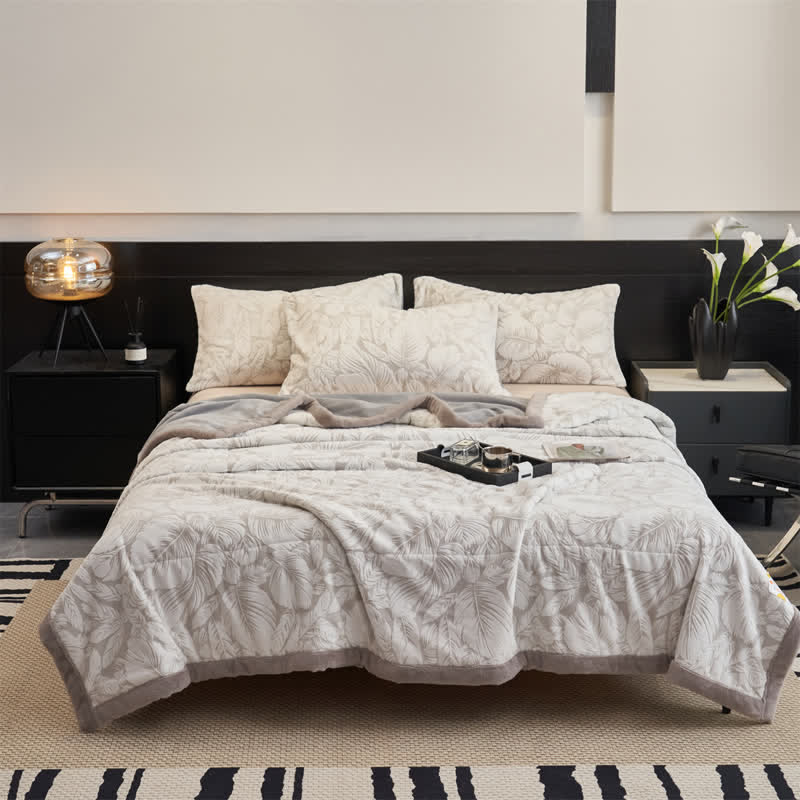 Coperta in sherpa con motivo a foglie tropicali in rilievo - Coperta - 79" x 91" - image 0