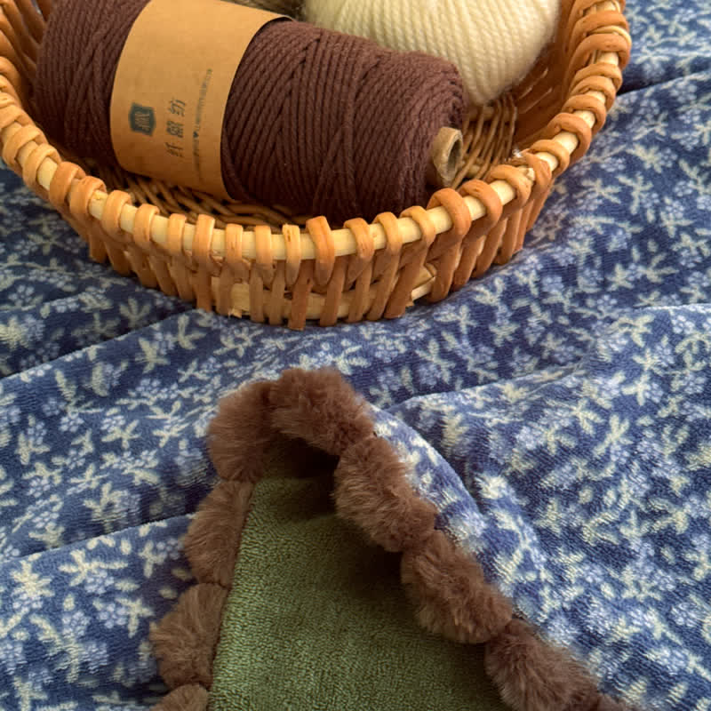 Coperta decorativa con motivo floreale in stile rustico - image 8