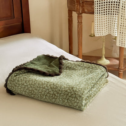 Coperta decorativa con motivo floreale in stile rustico - image 15